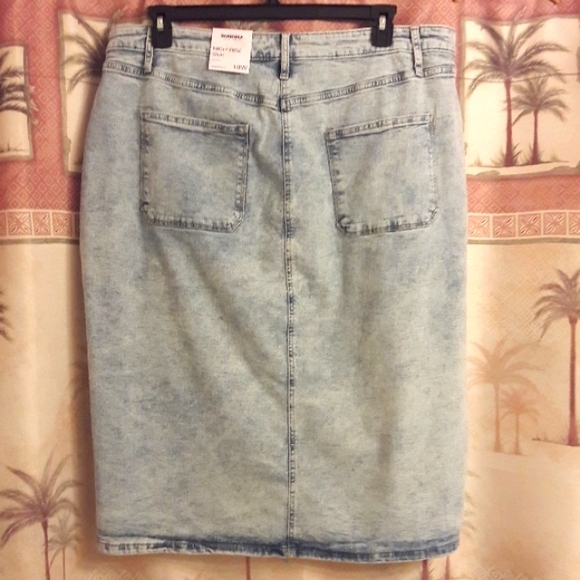 NWT "Sonoma" High-Rise Denim Midi Jean Skirt Woman's Size 18W - Picture 5 of 8